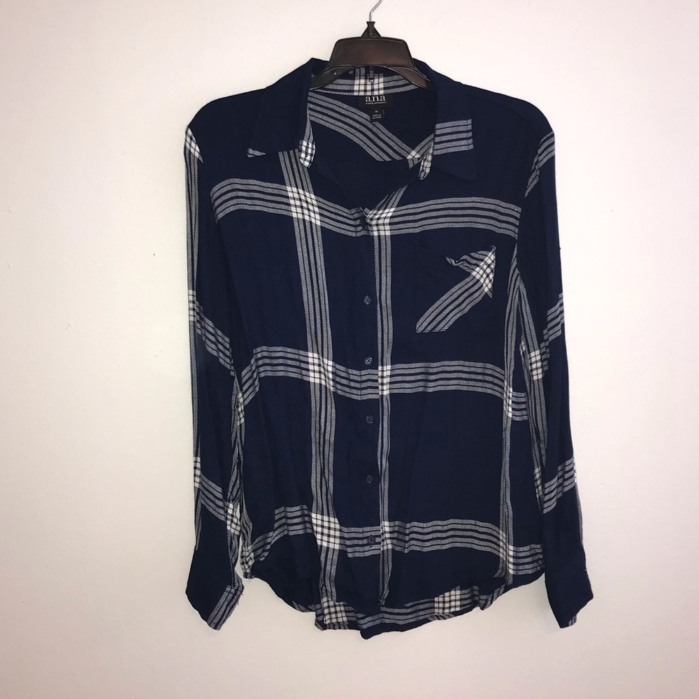 Lightweight button up